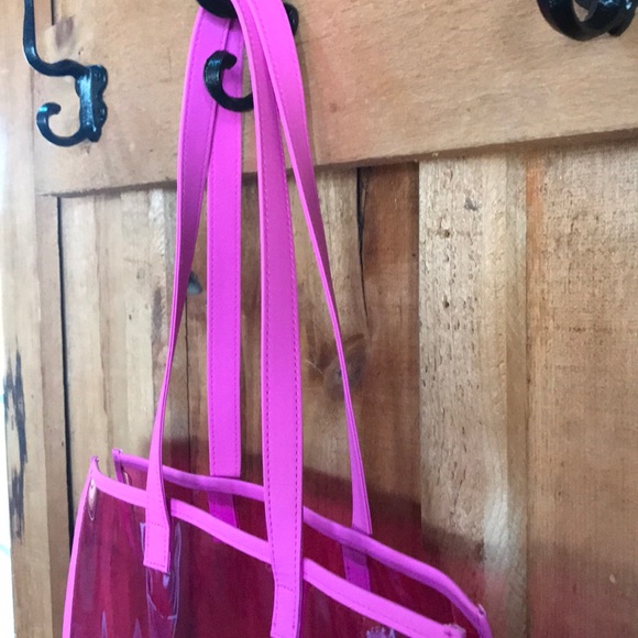 Clinique pouch - Picture 3 of 3